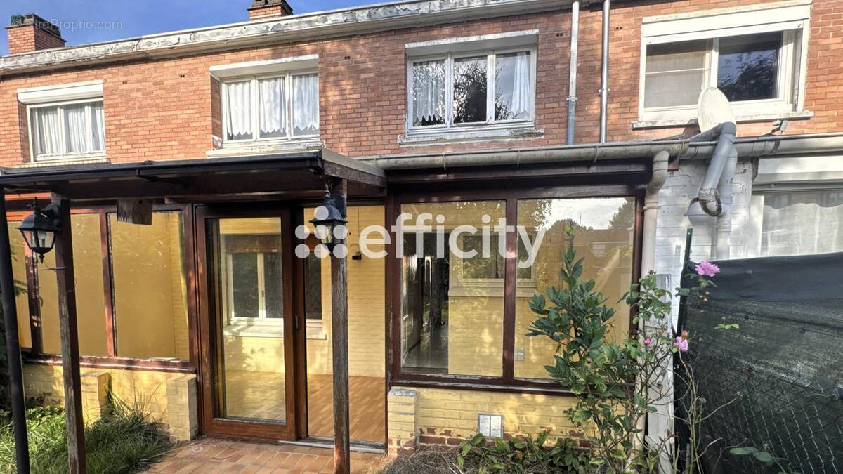 Maison à FACHES-THUMESNIL