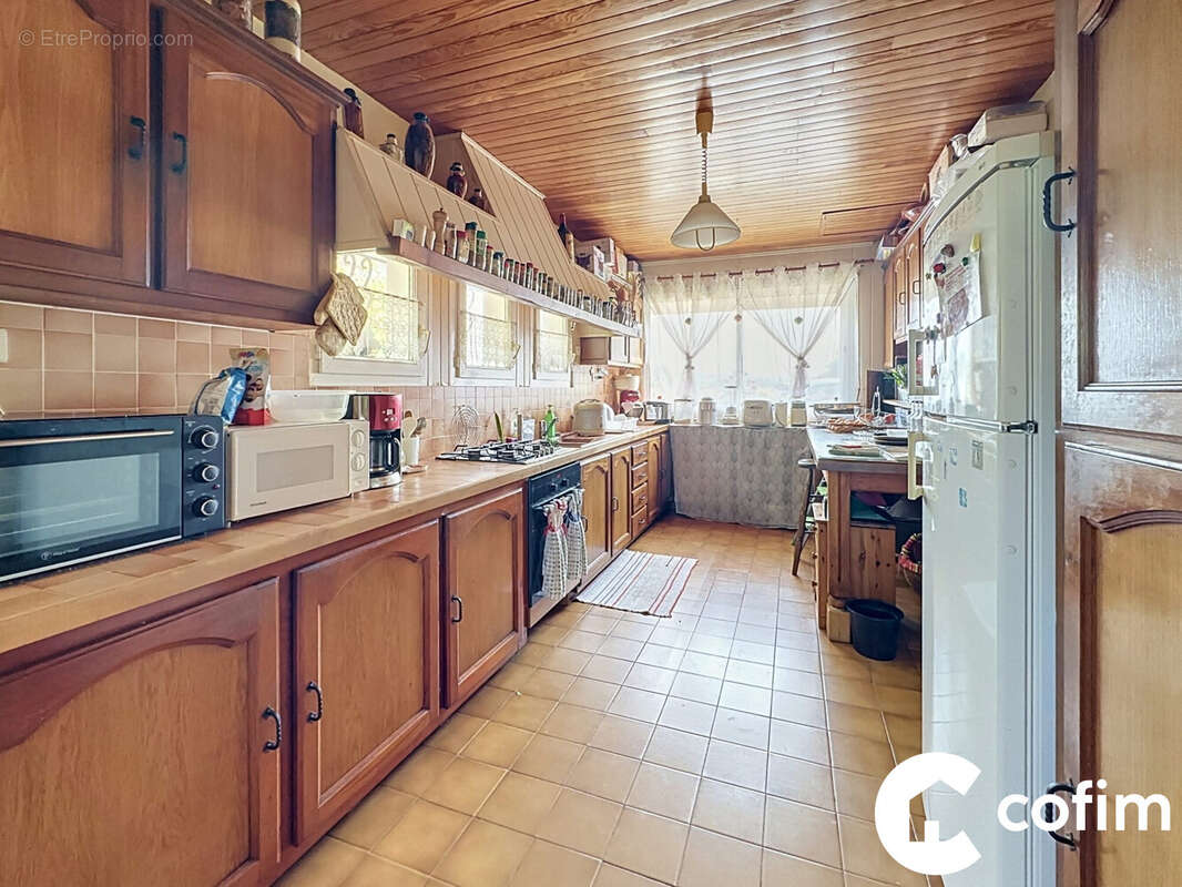Maison 190 m² à Saint-Abit  - photo 5