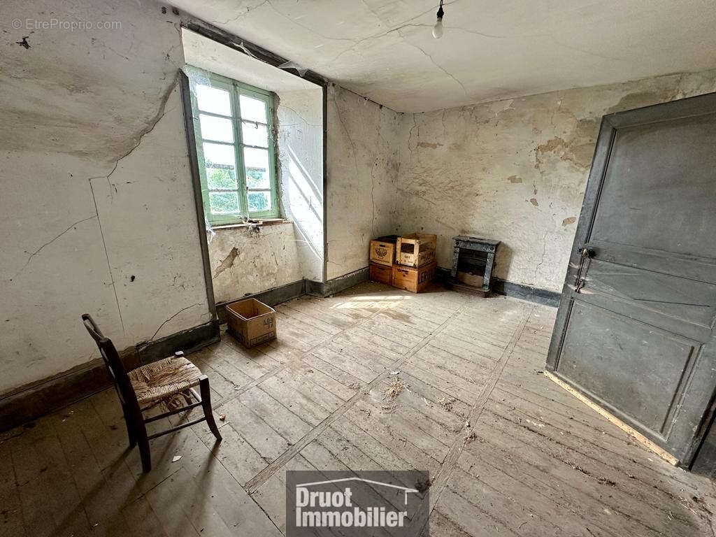 Maison à CASSANIOUZE