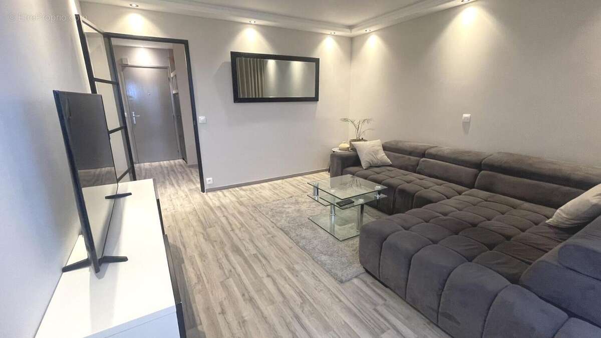 Appartement à LES MUREAUX