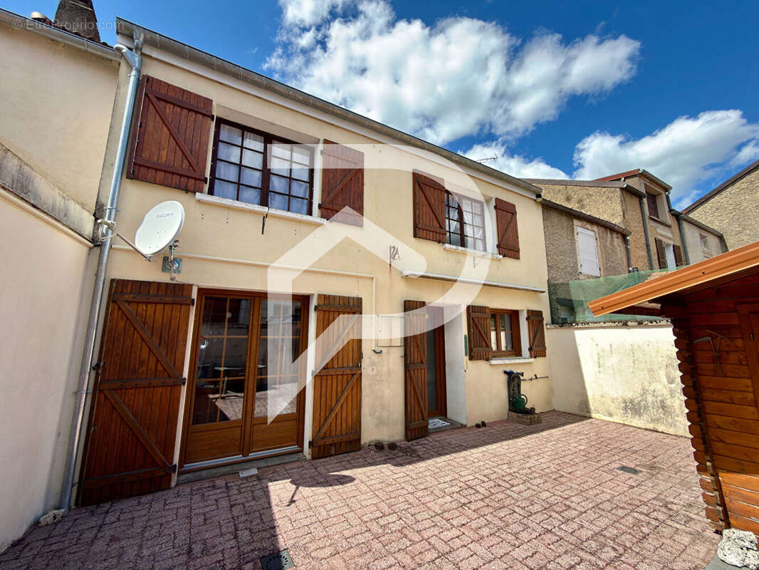 Maison à NOGENT