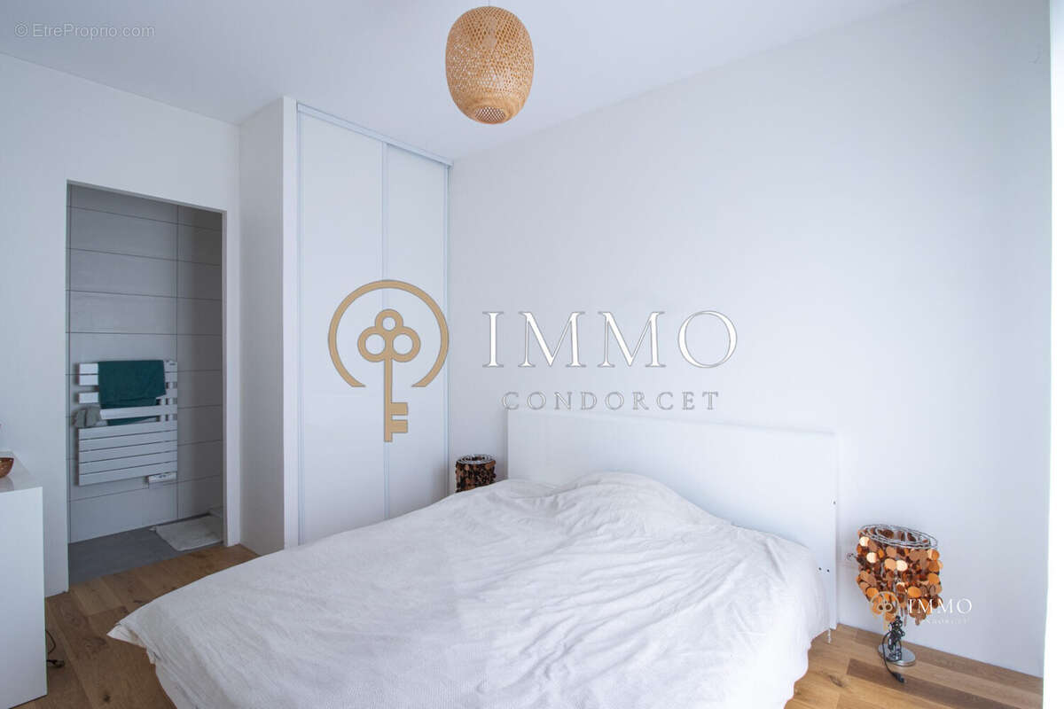 Maison à L'HAY-LES-ROSES