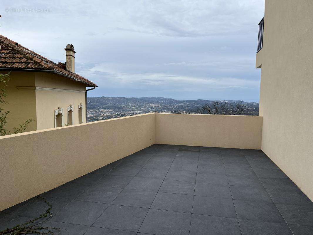 Appartement à GRASSE