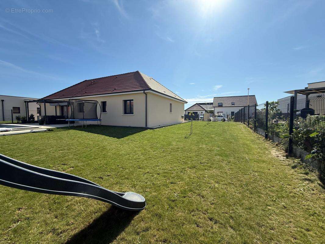 Maison à ROUVRES-EN-PLAINE