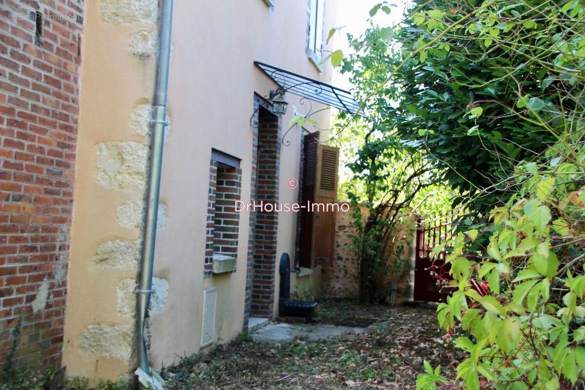 Maison 200 m² à Ferrieres-En-Gatinais  - photo 2