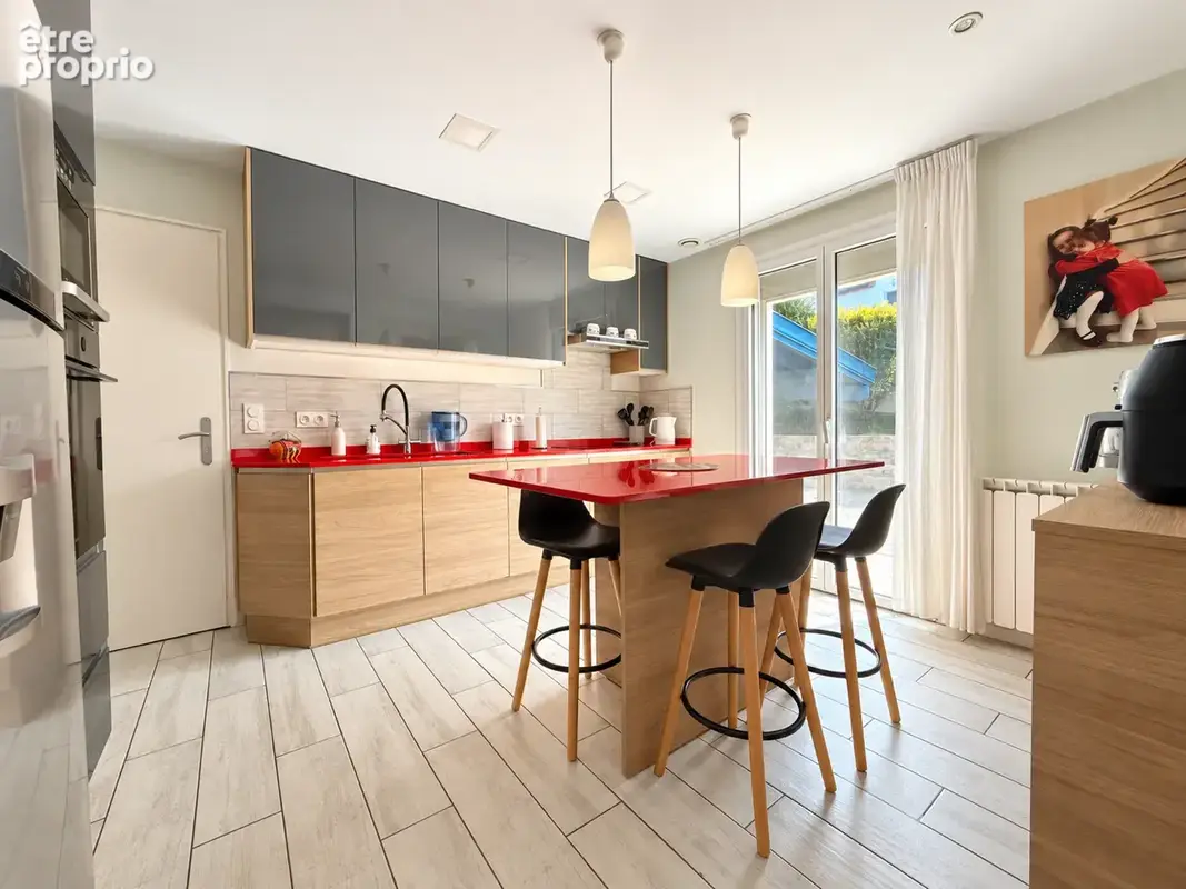 Belle maison en parfait etat-terrasses piscine et garage - photo 7