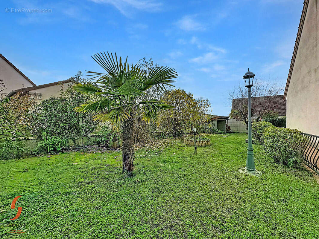 Maison à SAINT-VICTOR