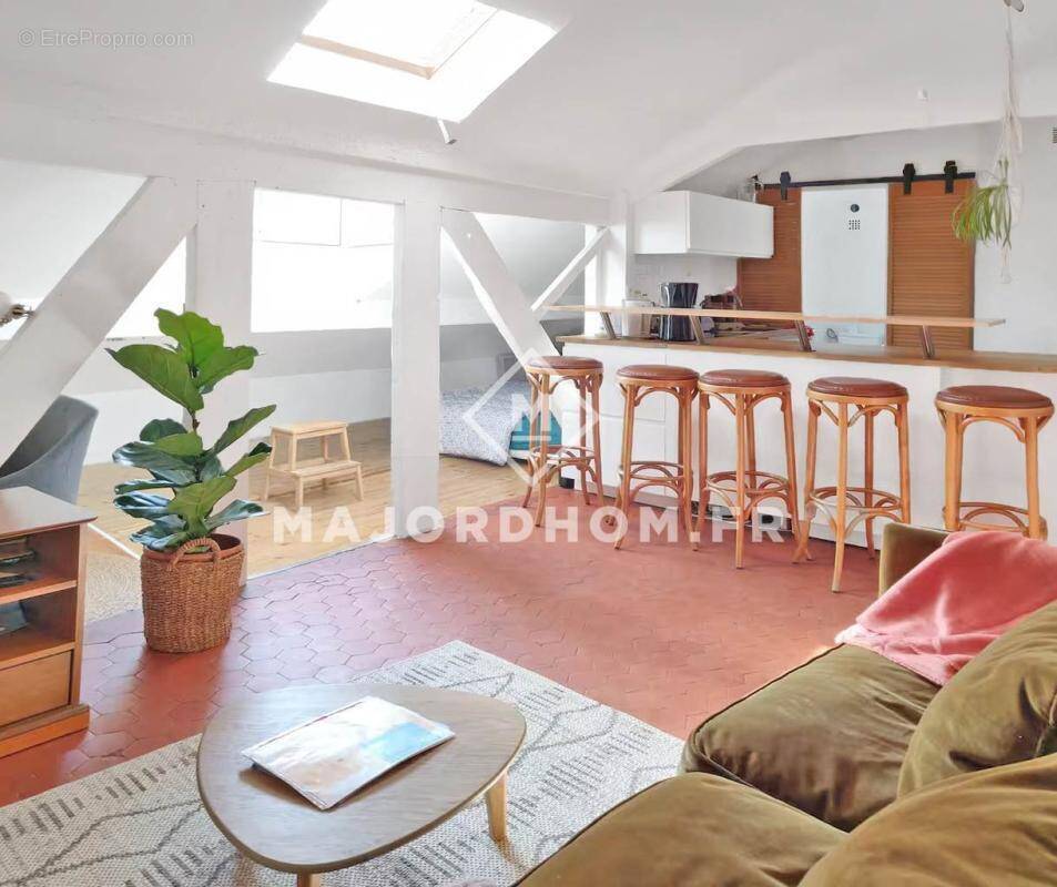Appartement à MARSEILLE-7E