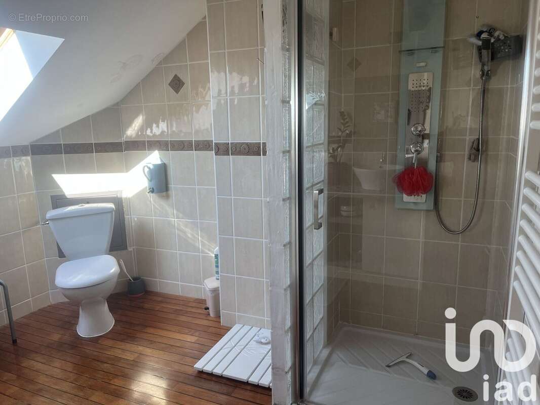 Maison 132 m² à Saint-Mesmin  - photo 9