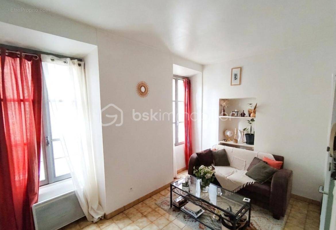 Appartement 2 pièces 28 m² · à Aubenas · 28 m² · 49 000 €