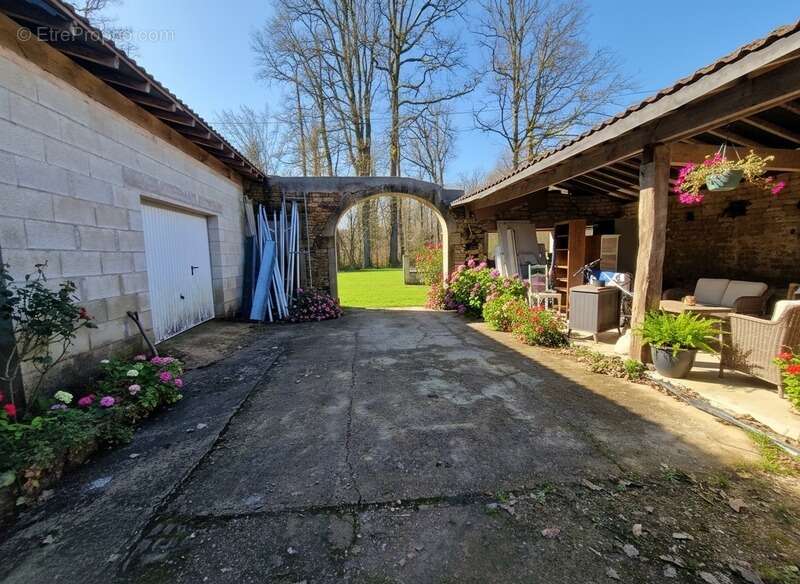 Maison à XERTIGNY