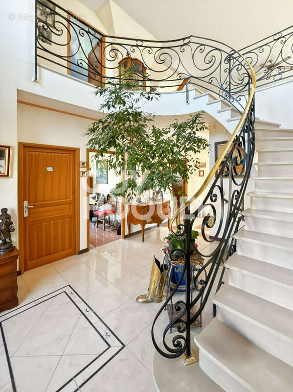 Maison à FONTENAY-TRESIGNY