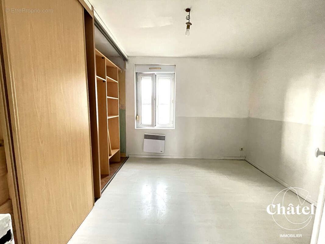 Maison à NANTEUIL-LE-HAUDOUIN