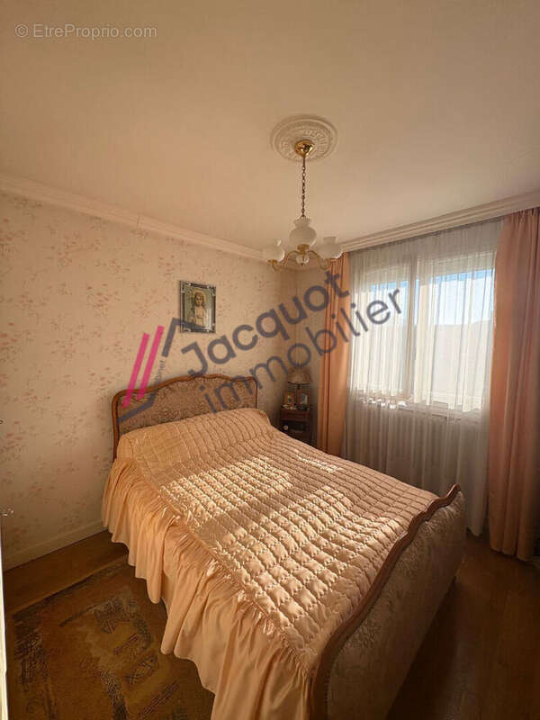 Maison à CHAMPAGNOLE