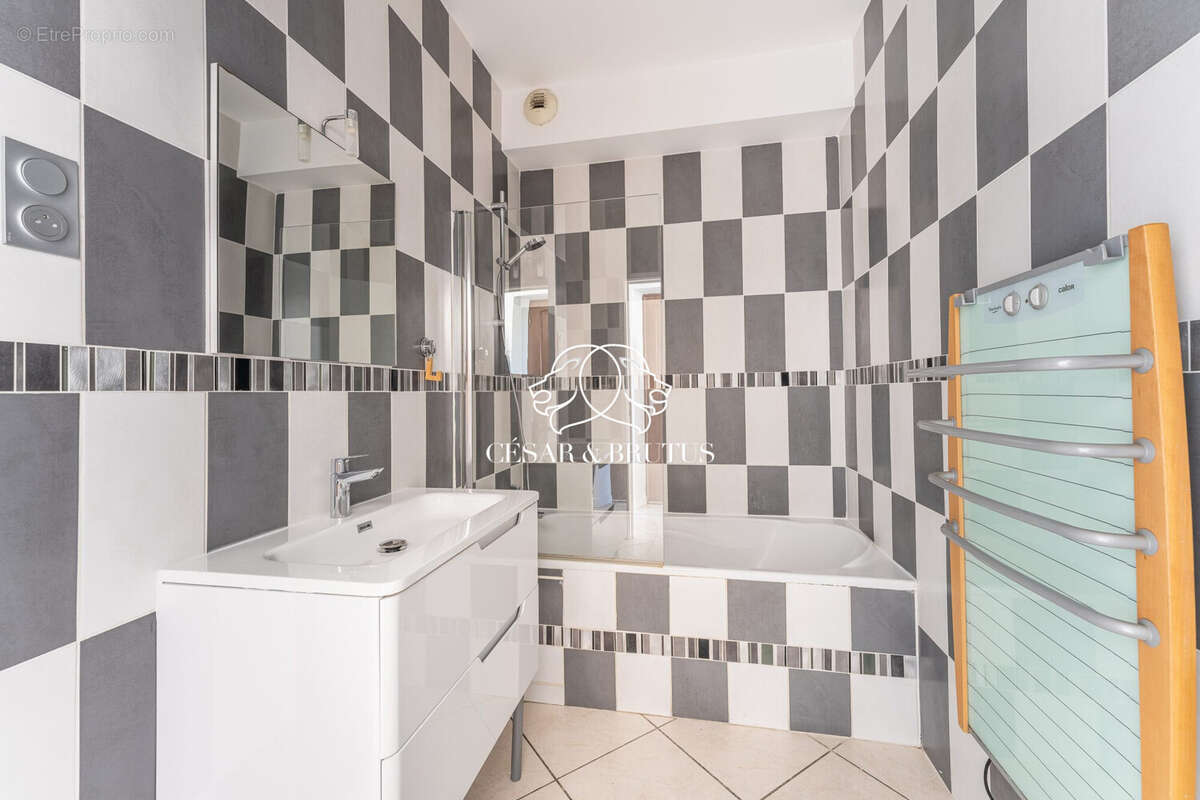 Appartement à SAINT-PRIEST