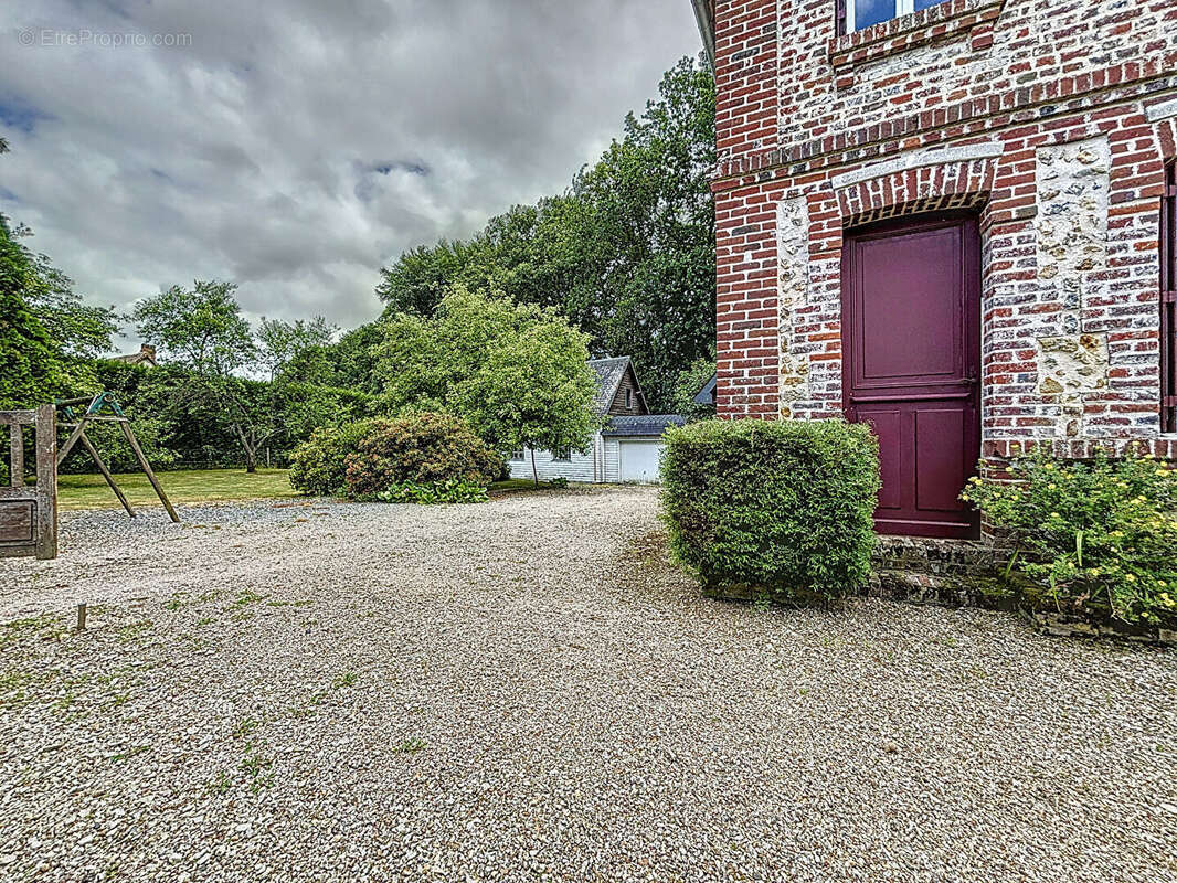 Maison à LE MESNIL-GUILLAUME