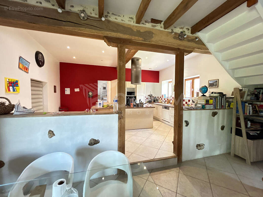 Maison à TOUCY