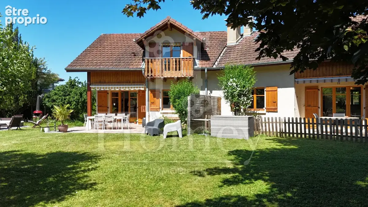 VIRY MALAGNY - Maison T7 312m2 Utiles - Logement T2 Indépendant - 400m Frontière Suisse - Terrain 1070m2 Pisci - photo 2