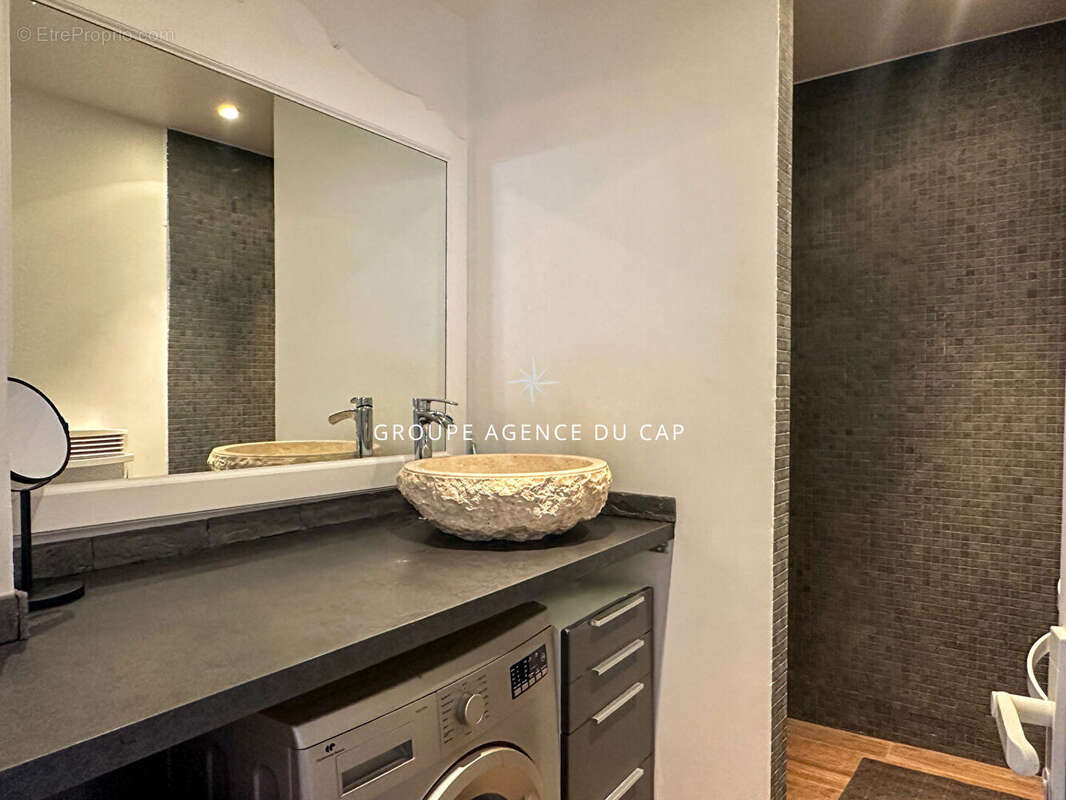 Appartement à LES ISSAMBRES