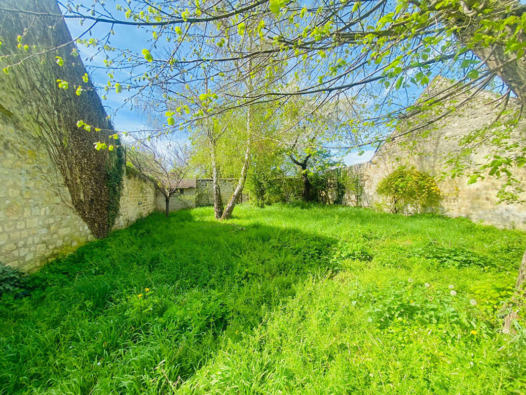 Maison à LE MESNIL-EN-THELLE