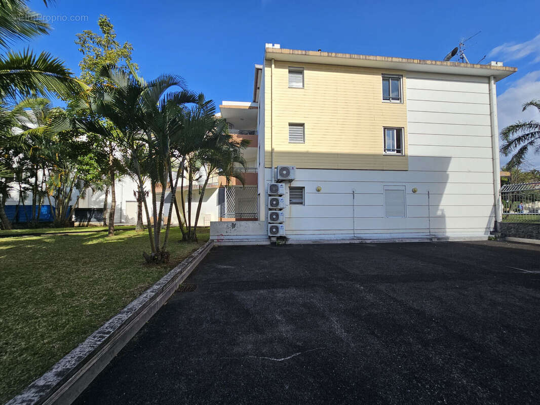 Photo 3 - Commerce à SAINT-ANDRE