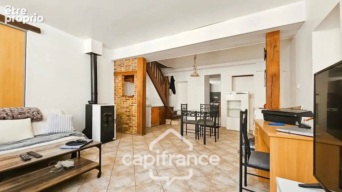 Charmante maison de ville fonctionnelle sur trois niveaux- terrasse au calme- Idéal famille ou investissement- - photo 4