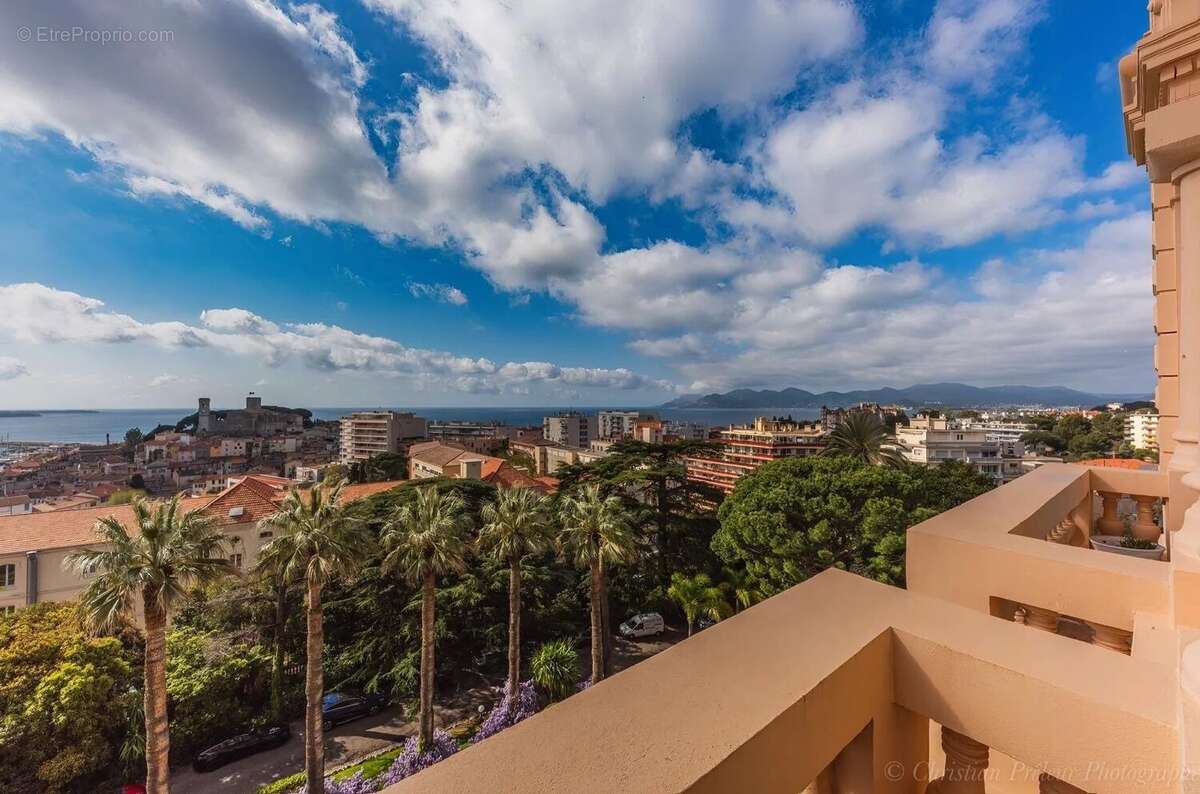 Appartement à CANNES