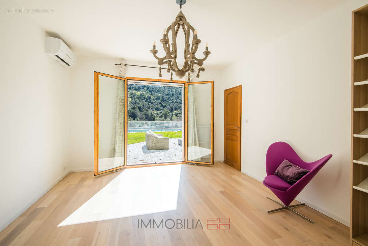 Maison à LA TURBIE