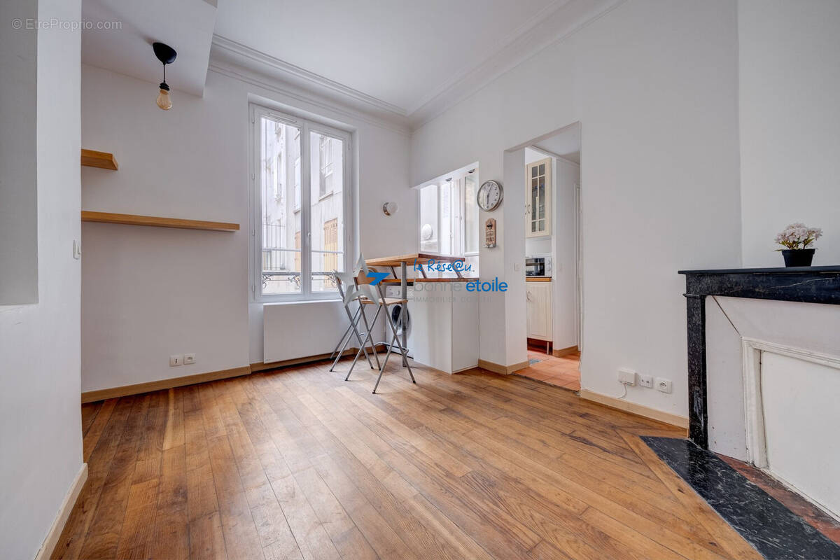 Appartement à PARIS-19E