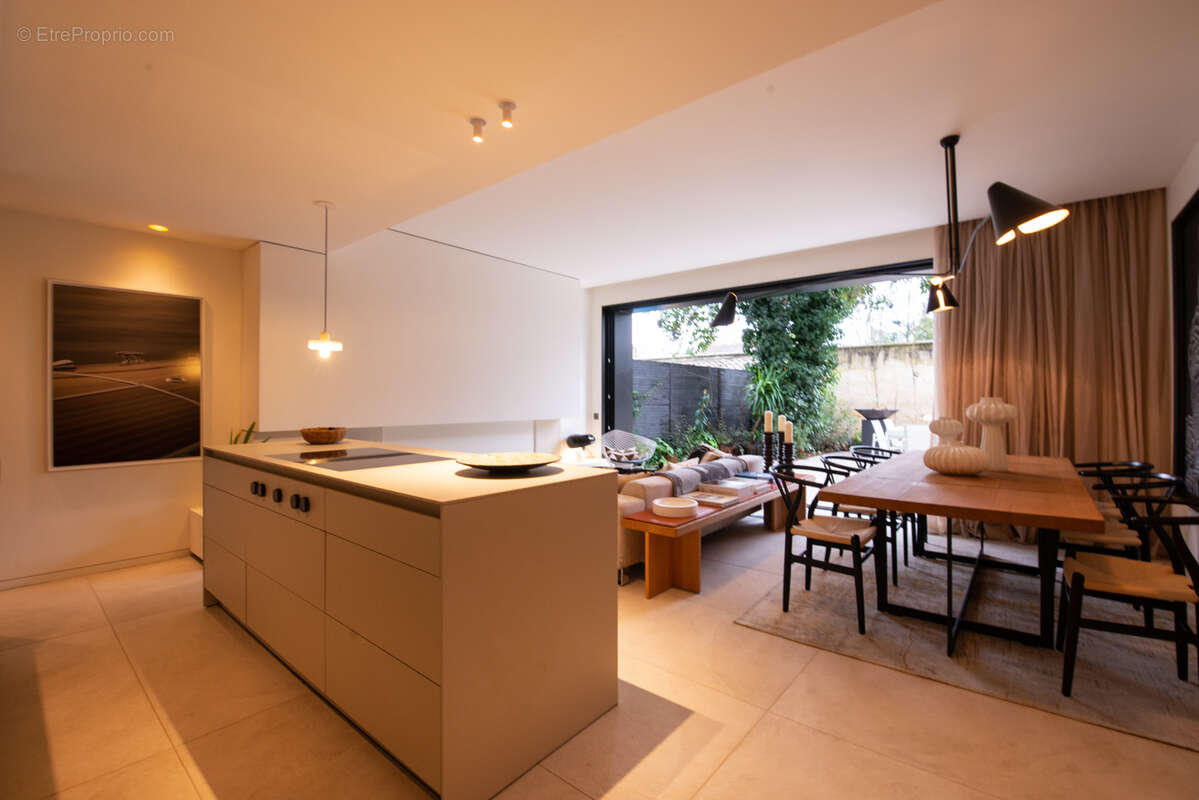 Appartement à BORDEAUX