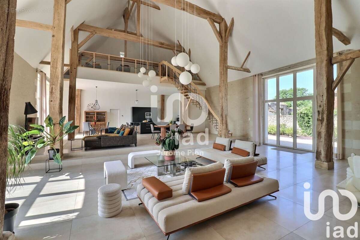 Maison 470 m² à Azay-Sur-Indre  - photo 6
