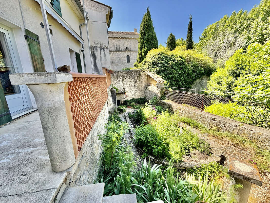 Maison à MALAUCENE