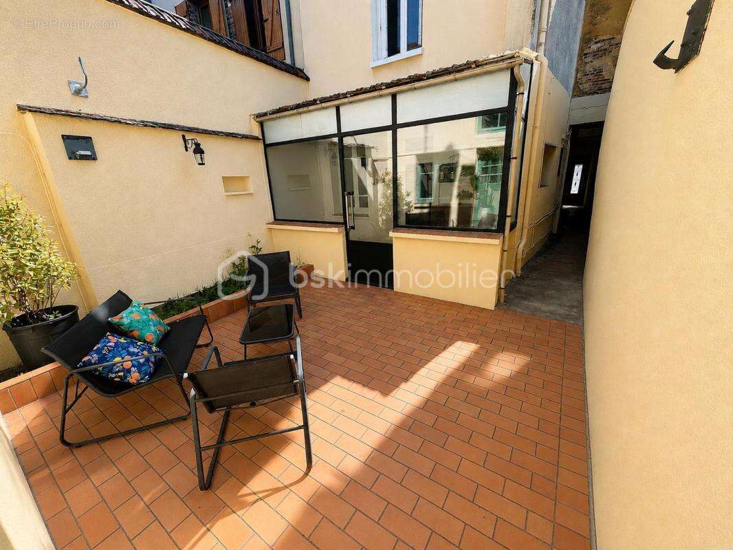 Maison de ville de 102 m² avec cour, dépendance et garage - photo 13