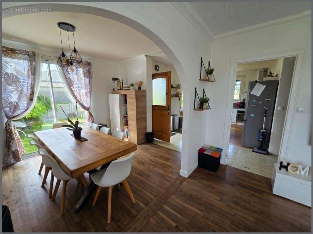 Maison à POMMERIT-JAUDY