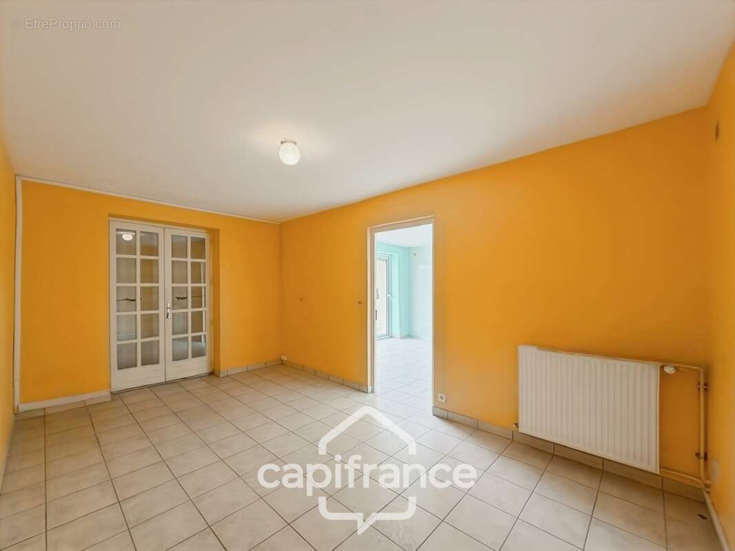 SAINT-VALLIER – Maison familiale de caractère de 202 m² sur un magnifique terrain de 1 878 m² - photo 10