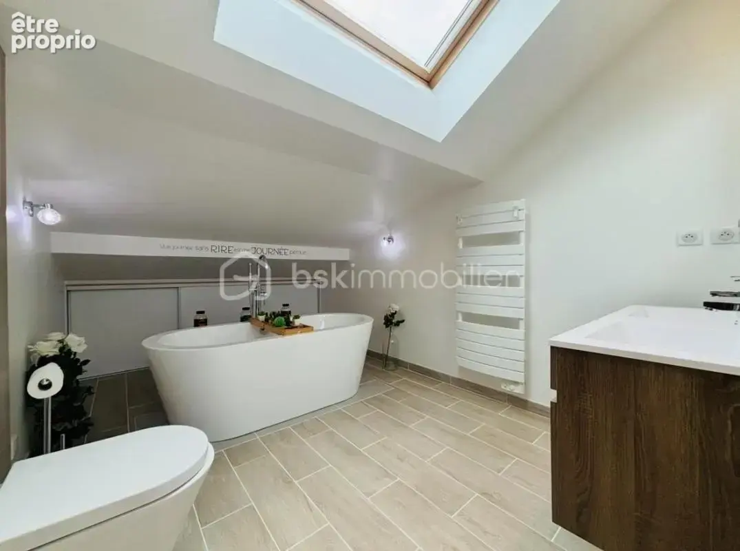 Coup de cœur immobilier  grand t4 neuf issu d’une réhabilitation avec piscine au viviers-du-lac (185m² au sol) - photo 12