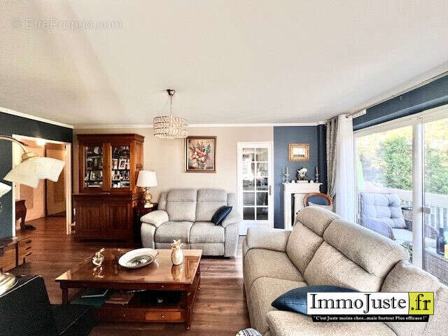 Appartement à ELANCOURT