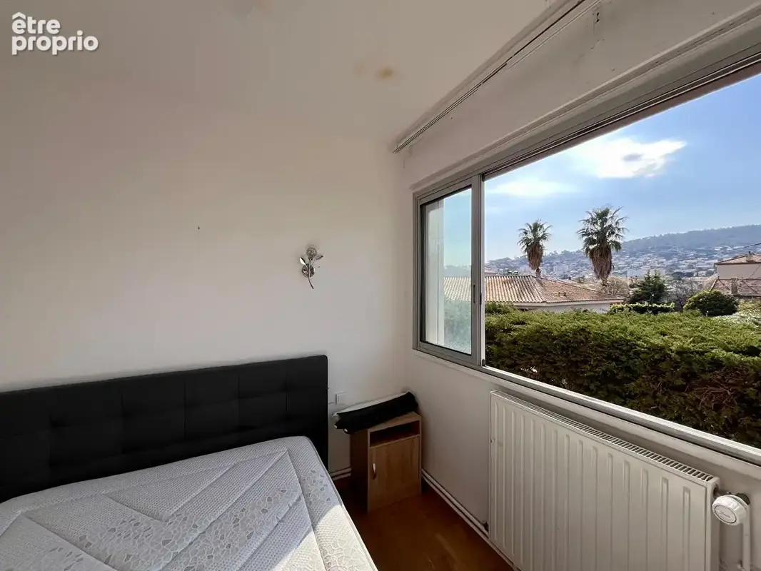 À deux pas des plages et du coeur de La Ciotat  Spacieux T3/4 de 75 m² dans une résidence sécurisée - photo 5