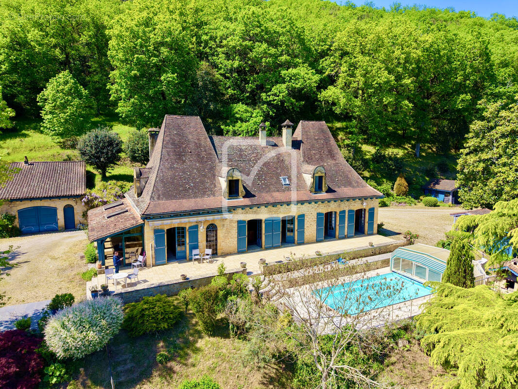 Maison à LA ROQUE-GAGEAC