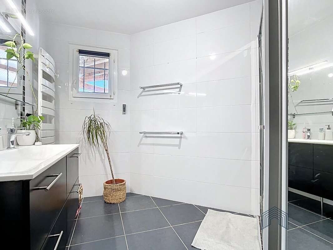 Maison à BUZET-SUR-TARN