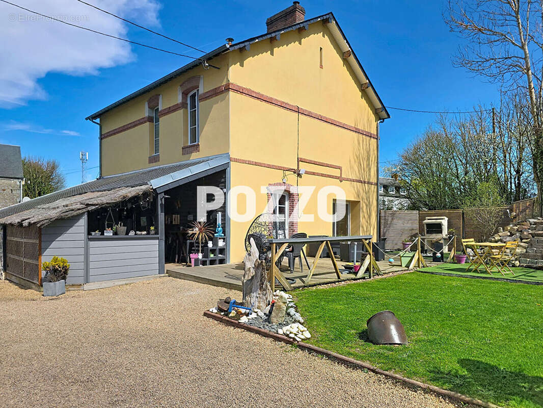 Maison à QUETTREVILLE-SUR-SIENNE
