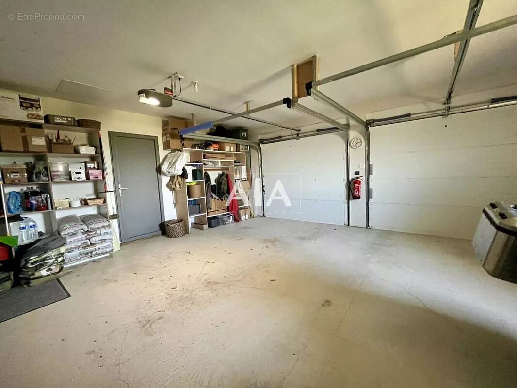 Maison à NANTEUIL-EN-VALLEE