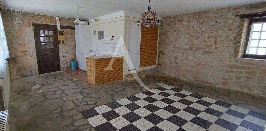 Maison à CASSAGNES