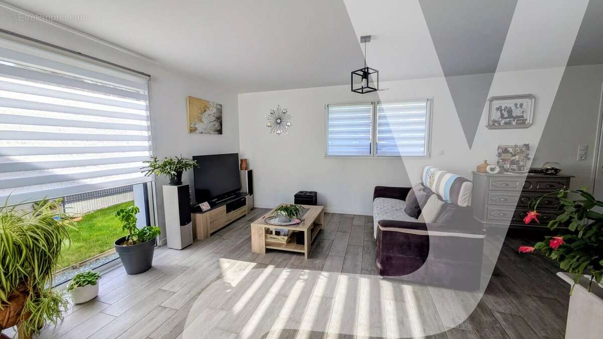 Maison à TREILLIERES