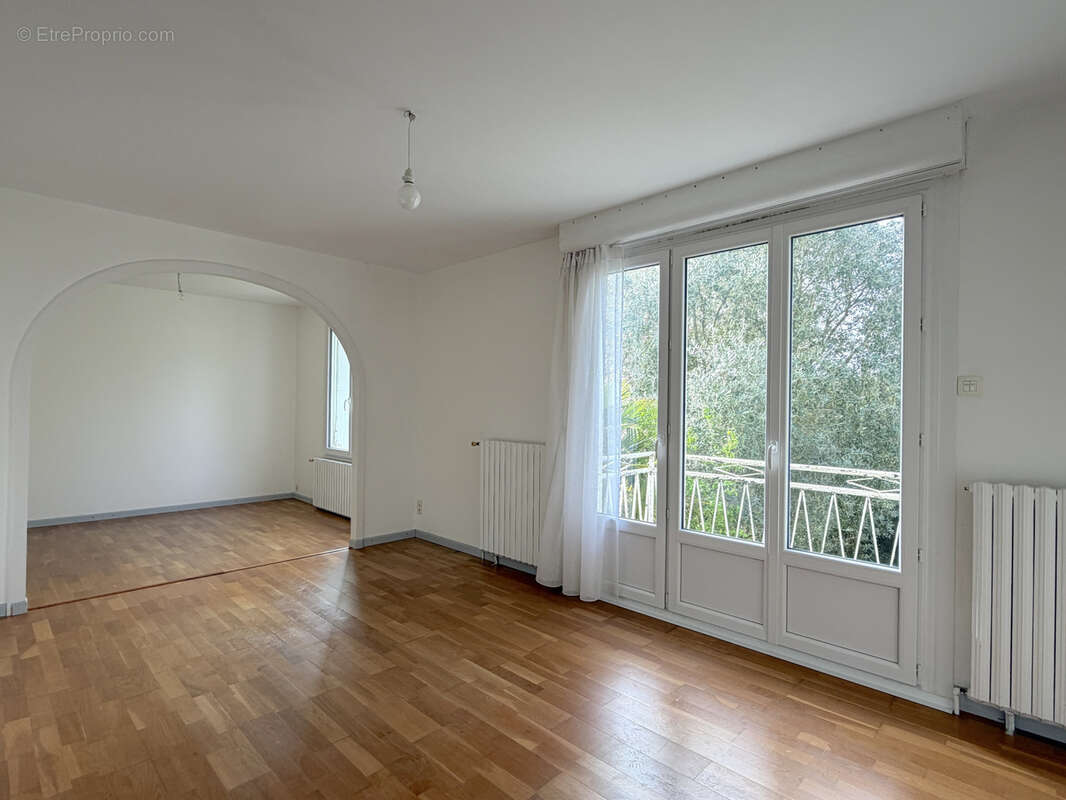 Maison à BUXEROLLES