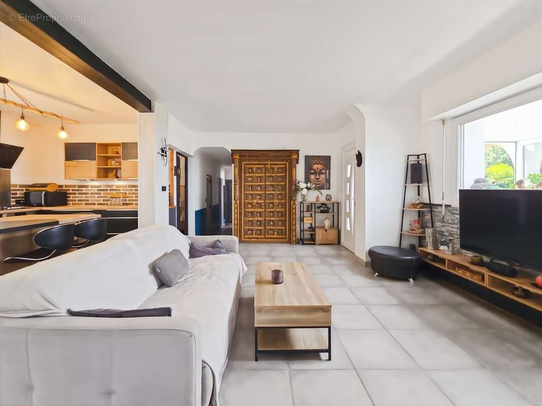 Maison de plain-pied avec vue mer – COTI-CHIAVARI (20) - photo 6