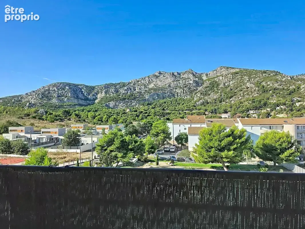 Appartement à MARSEILLE-9E