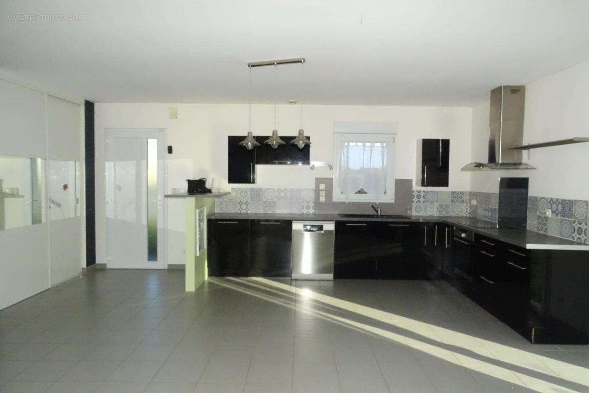 Maison à LE VIVIER-SUR-MER