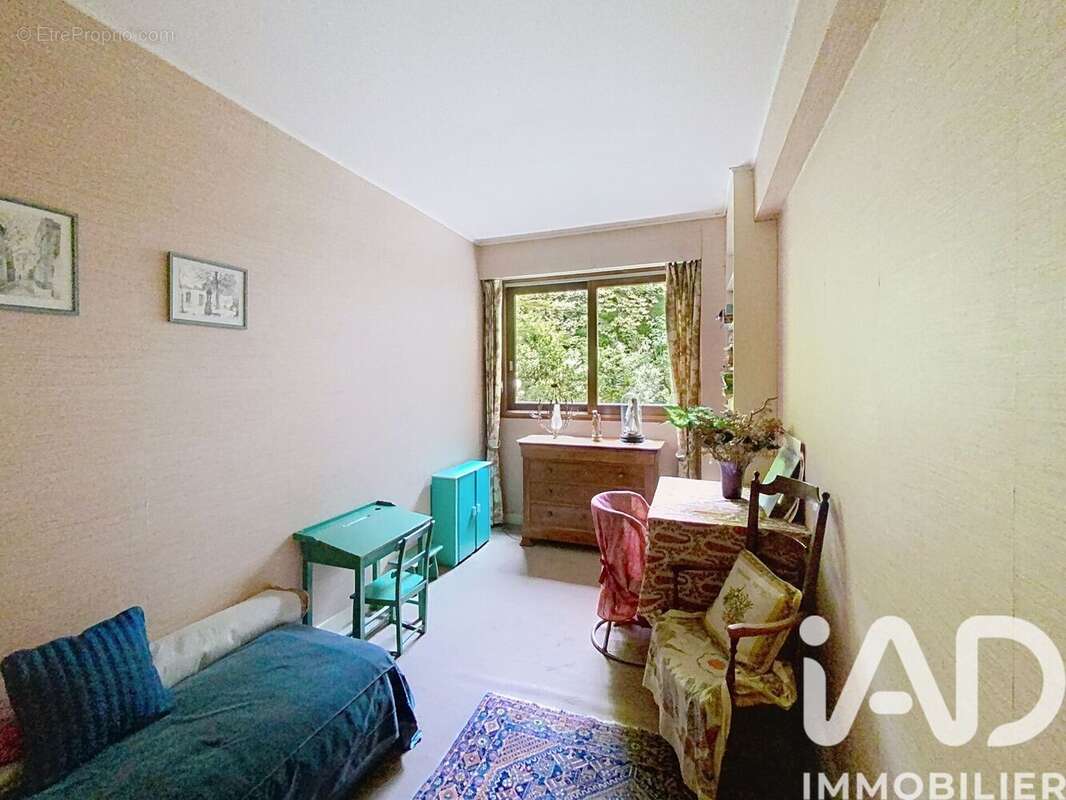 Appartement 113 m² à Saint-Cloud  - photo 9