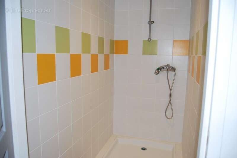 Commerce à FONTCLAIREAU